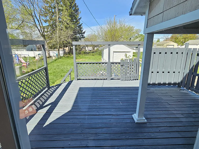 329 Belleaire Ave — Photo 9
