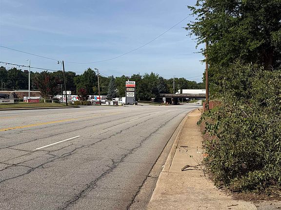 5th image of 352 Whitney Rd