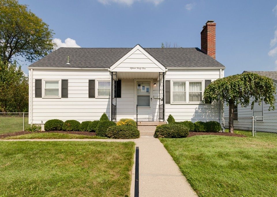 1st image of 1541 Suman Ave