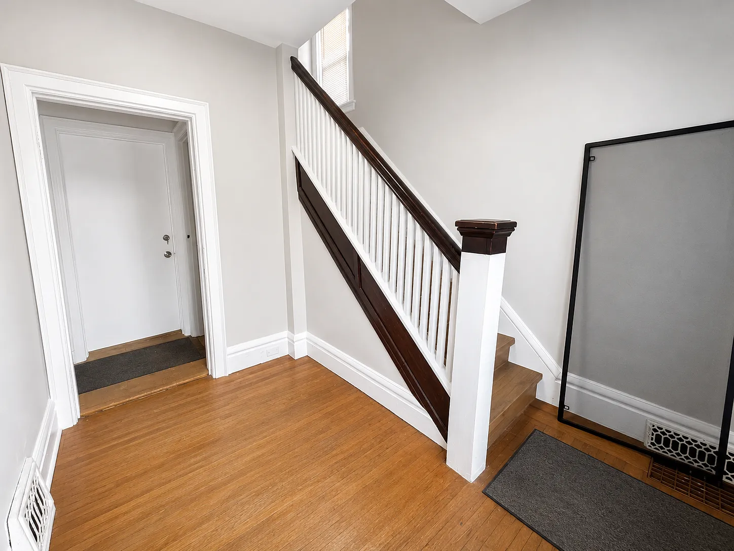 108 Kensington Ave N — Photo 3