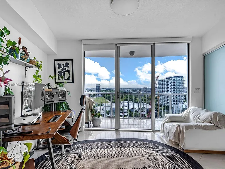 1750 N Bayshore Dr #1815 — Photo 10