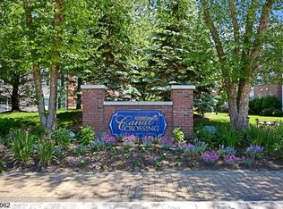 67 Swing Bridge Ln, South Bound Brook, NJ 08880