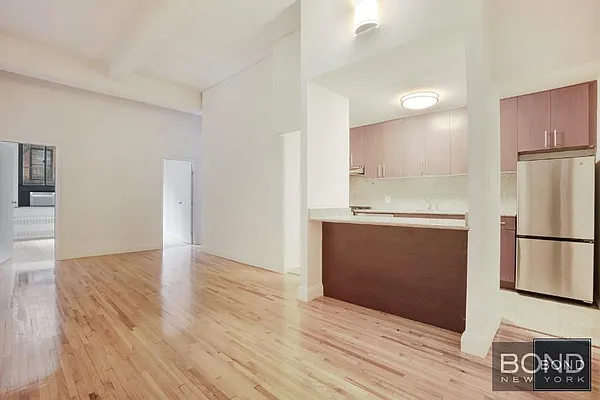 Rented by Bond New York | media 12