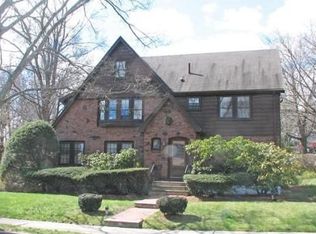 16 Frost St, Arlington, MA 02474