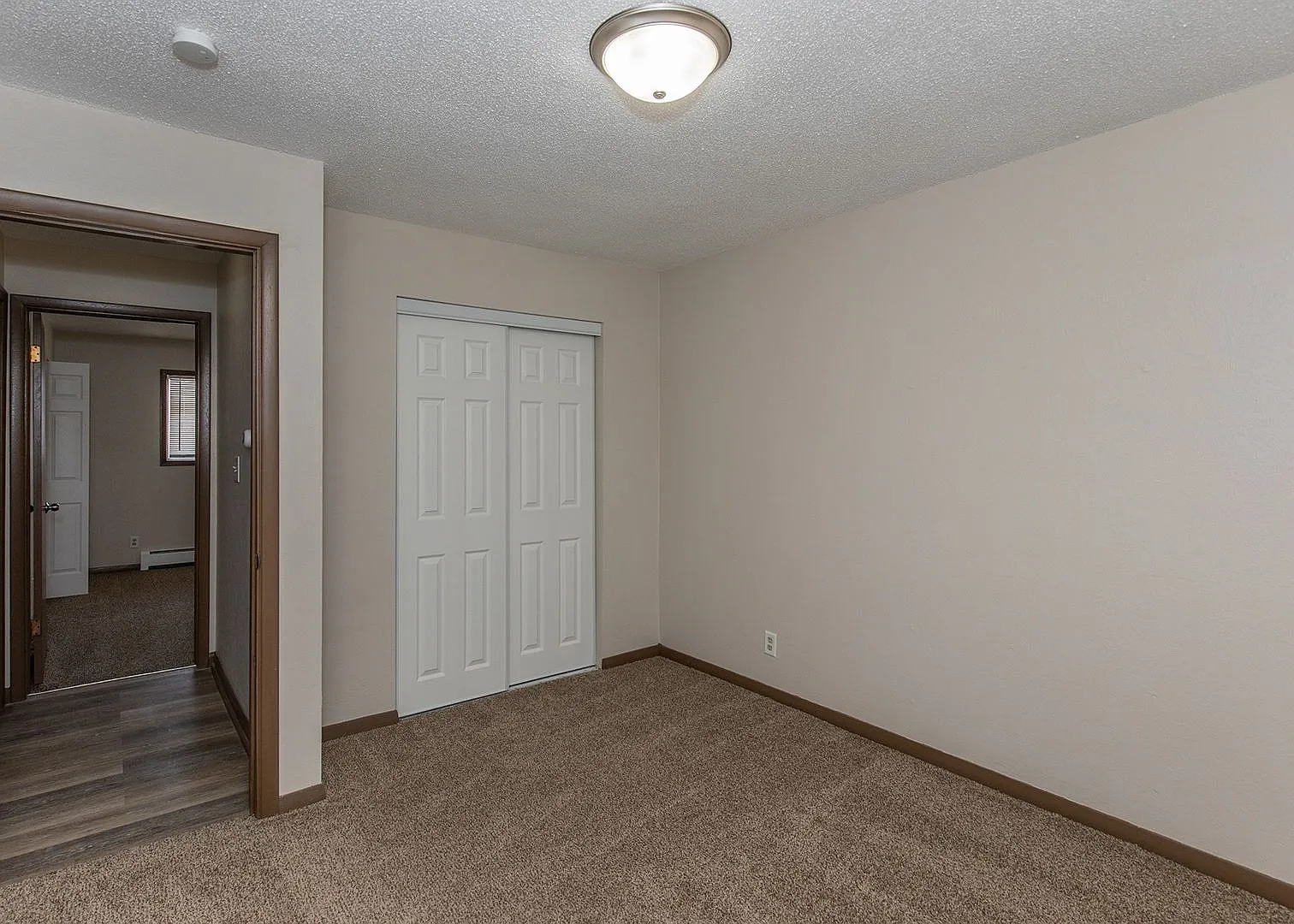 Sycamore Street Apartments — Photo 3
