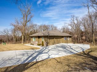23424 Nancy Cir, Elkhorn, NE 68022