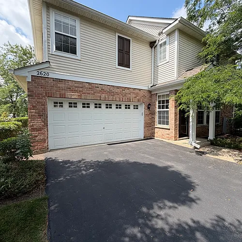 2620 Williamsburg Dr Photo 1
