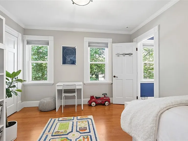 325 Centennial Ave — Photo 31