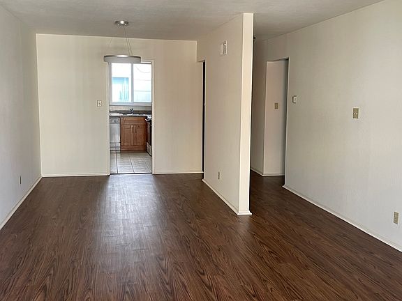 2nd image of 381 10th Ave APT 2