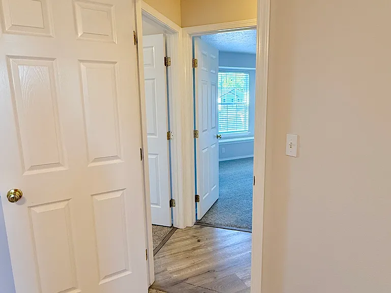 14031 Carolina St — Photo 19