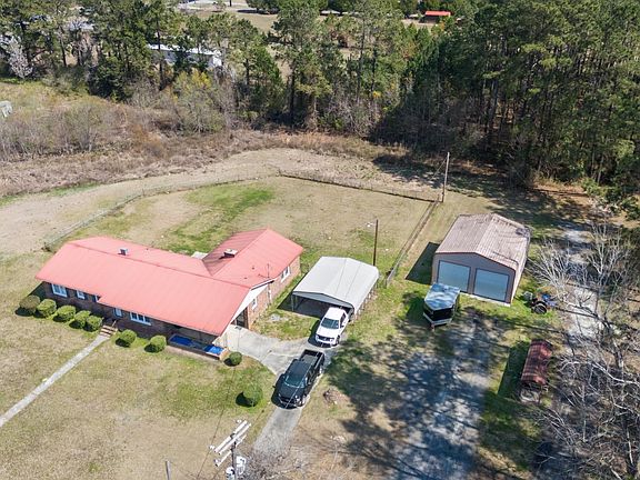 3rd image of 77 Towhee St.