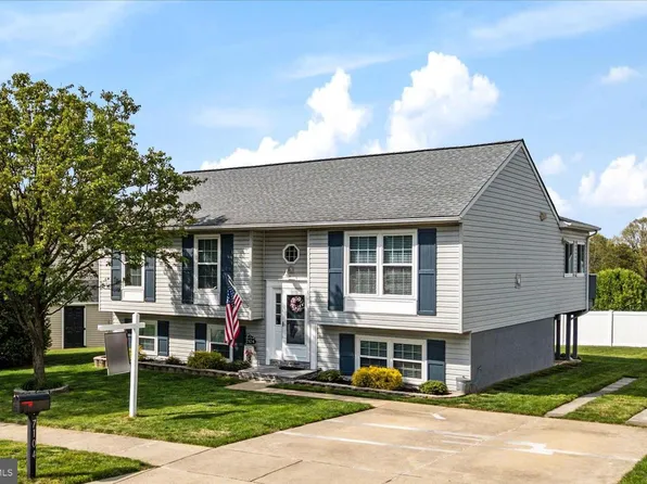 7104 Rumford Dr, Glen Burnie, MD 21061