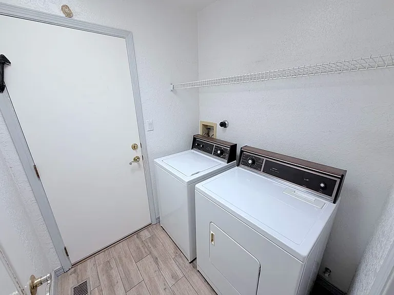 3104 Paradise Ct SE — Photo 18