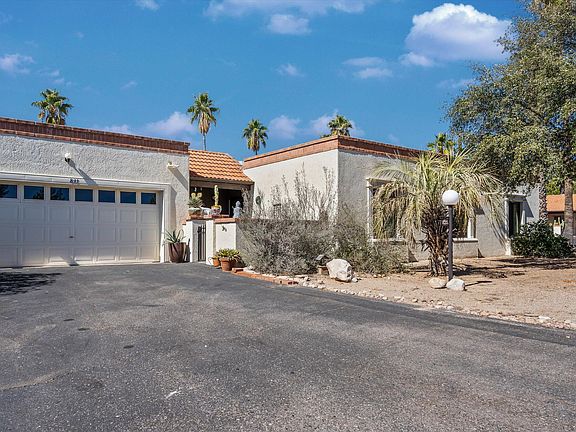 2nd image of 833 W Safari Dr