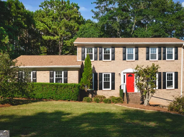 2196 Lunceford Ln, Lilburn, GA 30047