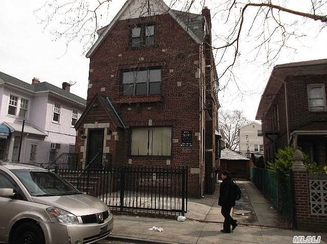 1st image of 3731 76th St