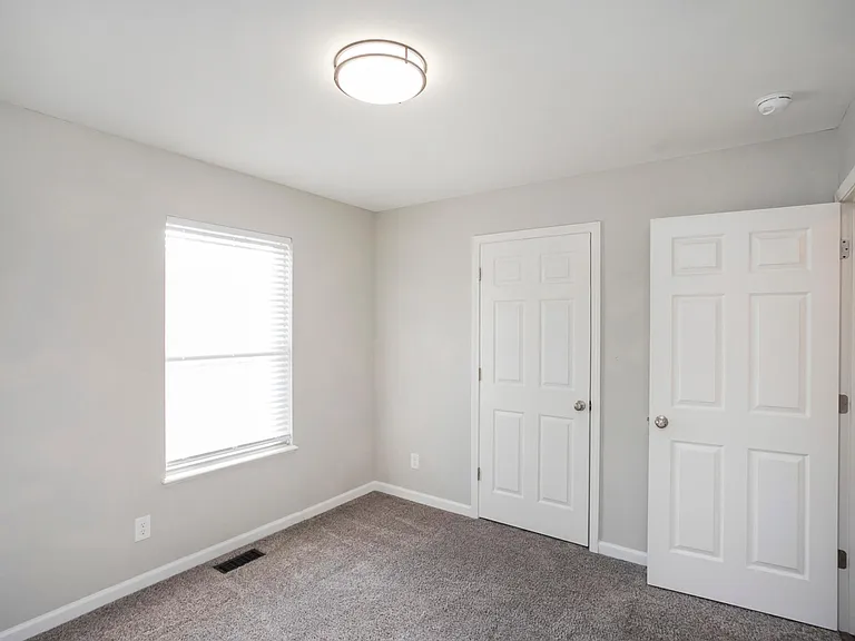 Secondary front bedroom