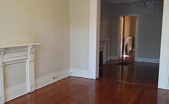 5th image of 935 Louisa St