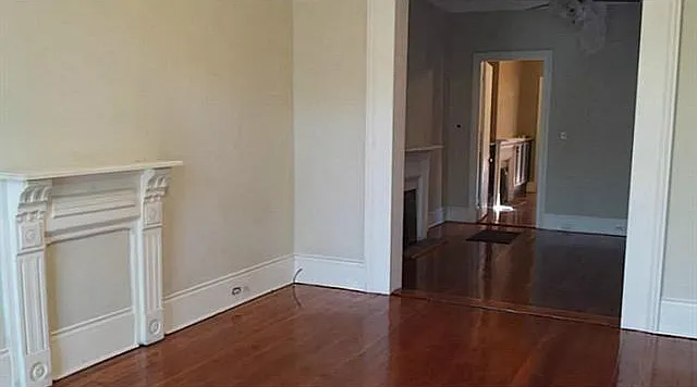 935 Louisa St — Photo 5