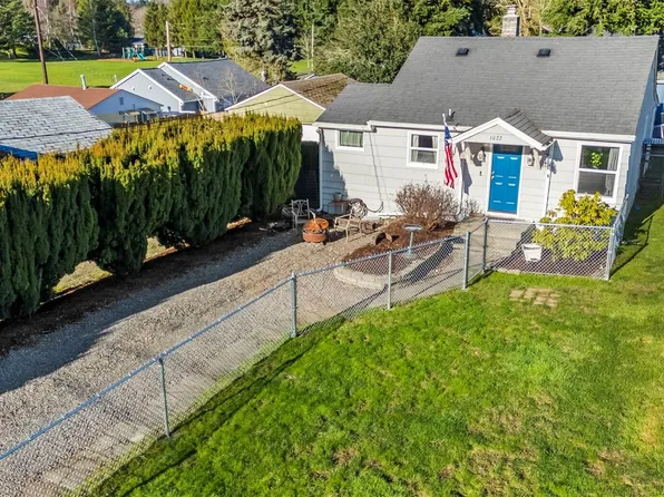 1022 Sheridan Road, Bremerton, WA 98310