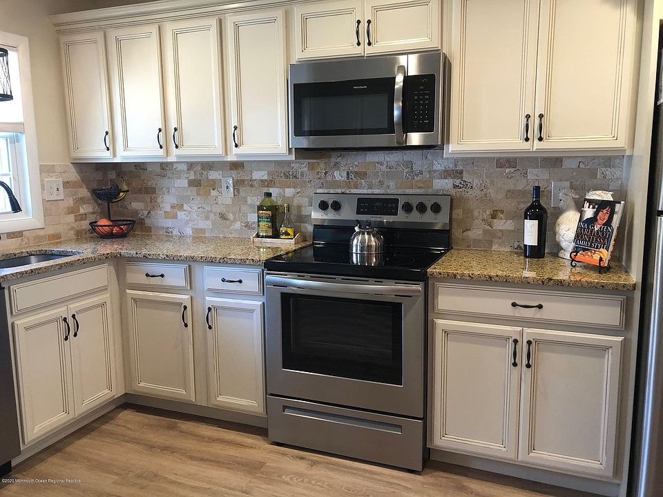 1st image of 1107B Argyll Cir #1002