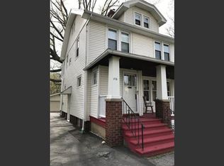 974 Elbon Rd, Cleveland Heights, OH 44121