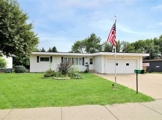 805 16th Ave SW, Minot, ND 58701