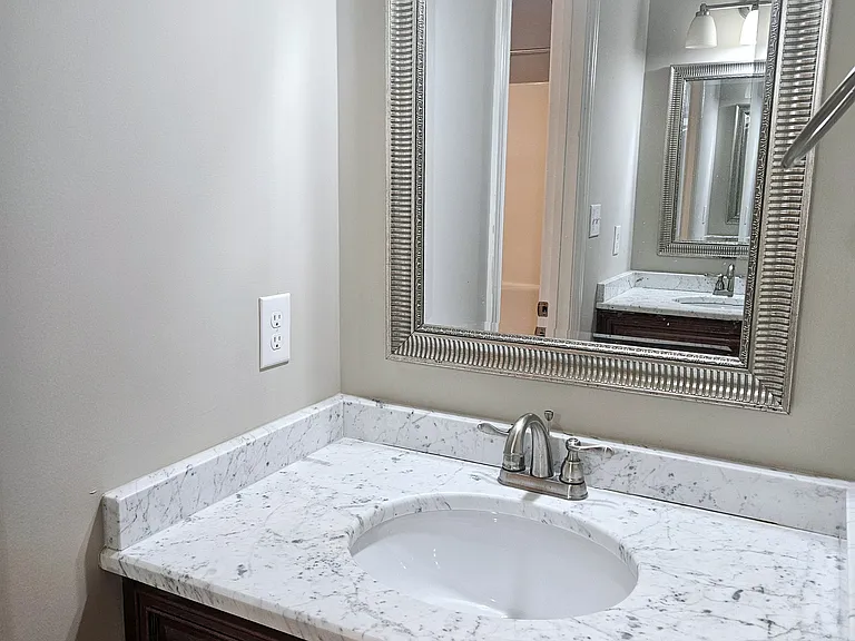 231 Ashton Ct — Photo 15