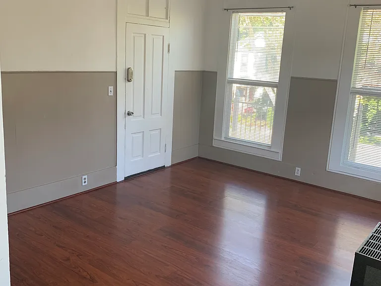 246 B St #5 — Photo 1