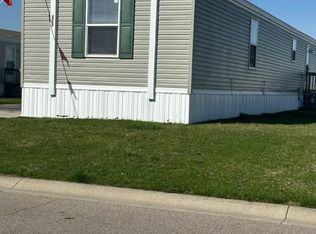 223 Winchester Trl, Goshen, IN 46526
