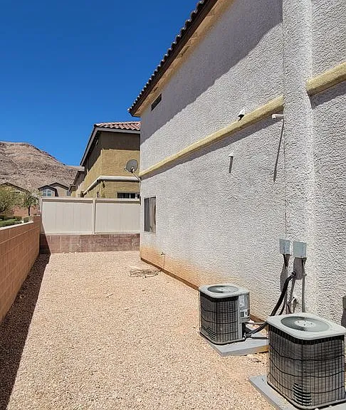 9967 Carrizo Springs Ave — Photo 28