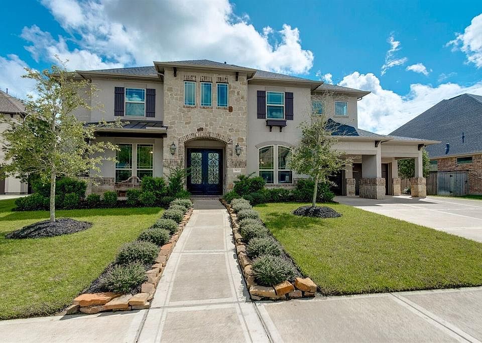 1st image of 9422 Plaza Terrace Dr