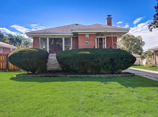 432 E Butterfield Rd, Elmhurst, IL 60126