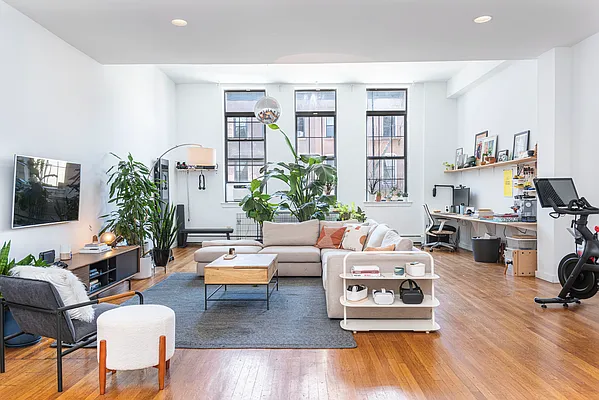 Rented by Douglas Elliman | media 7