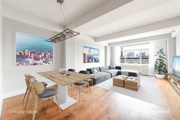 Sold by Triplemint | media 1