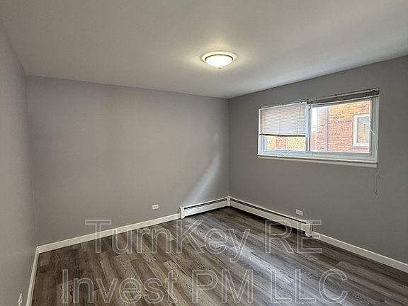 4th image of 639 Jeffery Ave #2S