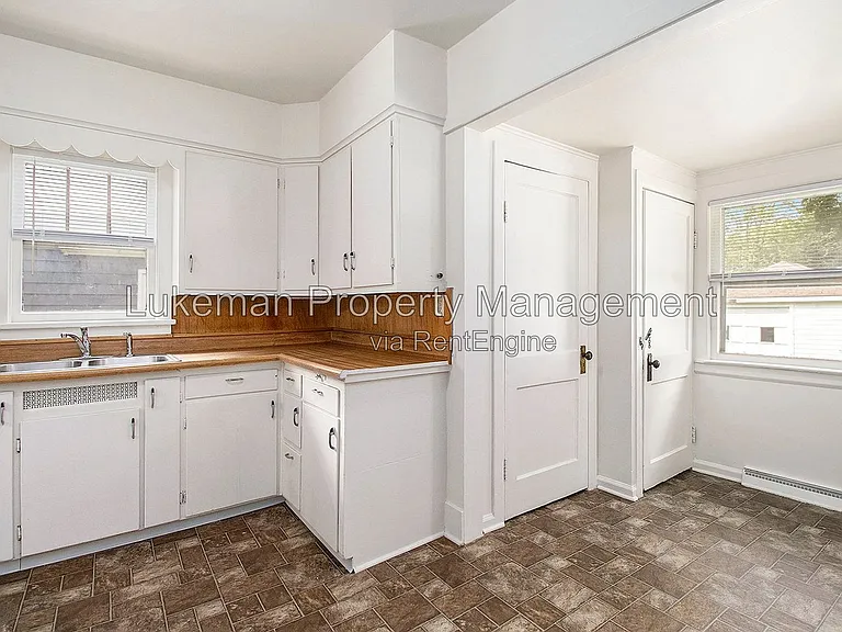 539 Gayle Ave — Photo 10