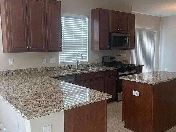 5th image of 6613 Constitution Way