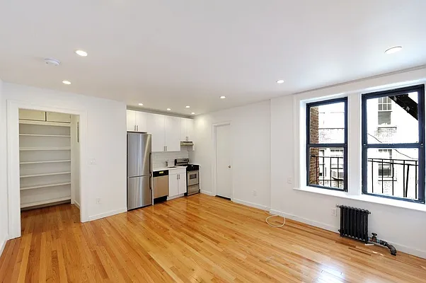 Rented by Aether Property Group | media 10