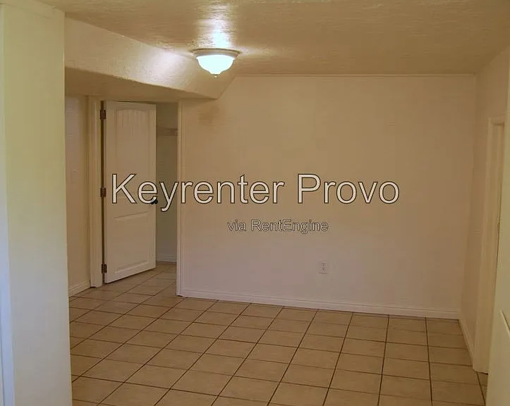 853 Memmo Dr #B — Photo 7