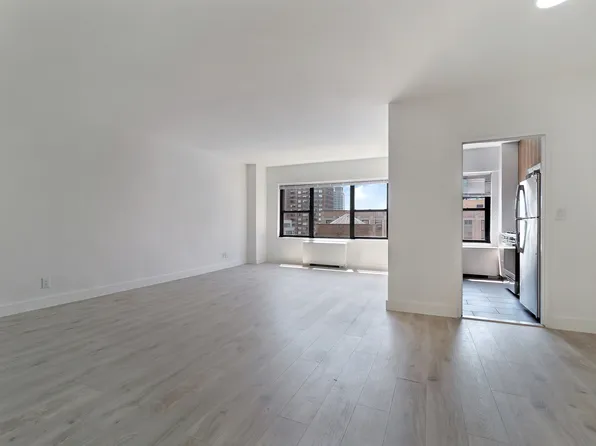120 East 34th Street image 1 of 8