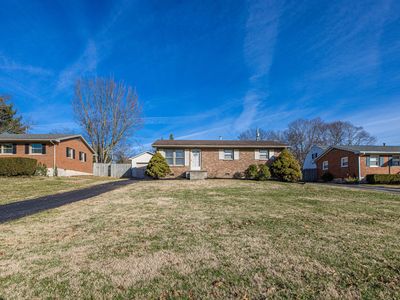 608 Summit Dr, Paris, KY, 40361