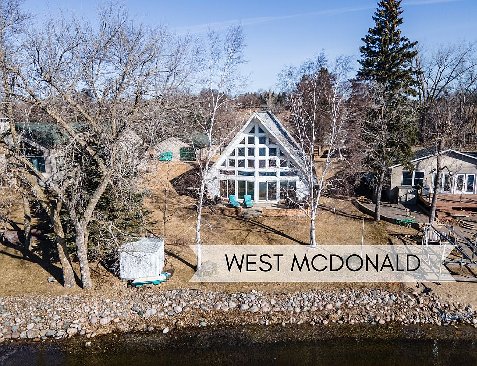 1st image of 33926 Wildwood Dr