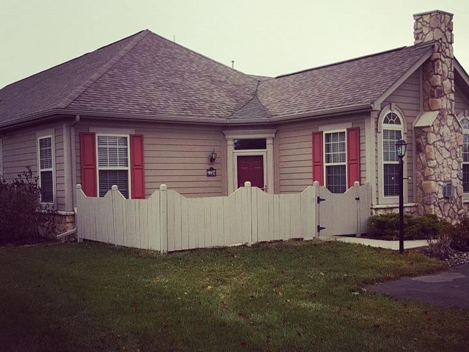 1st image of 9857 Connor Lake Cir