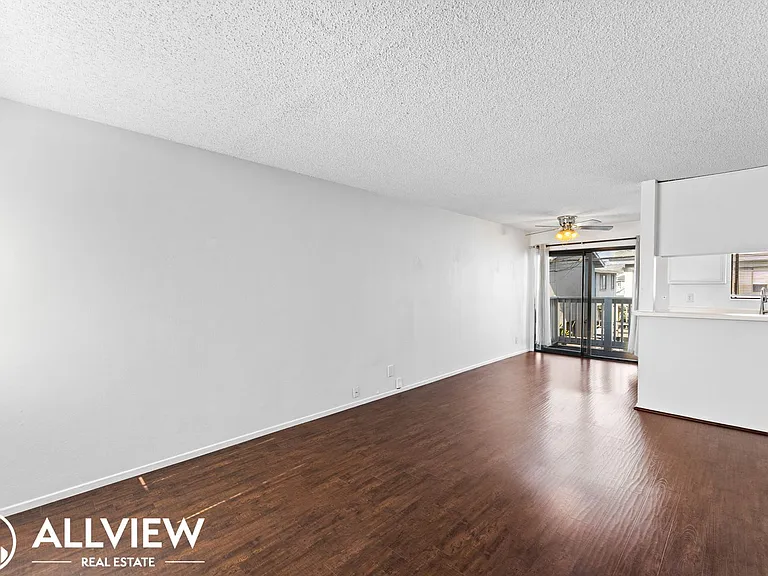 34052 Alcazar — Photo 8