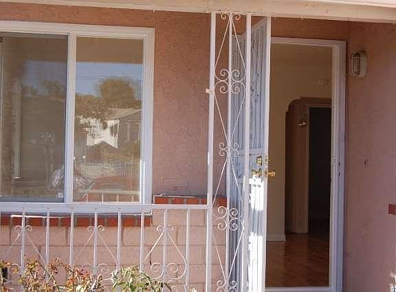 2nd image of 2011 N Hicks Ave