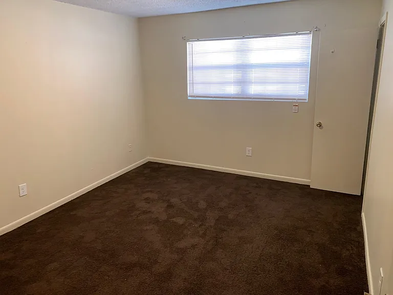 3438 Spottswood Ave #3438 — Photo 5