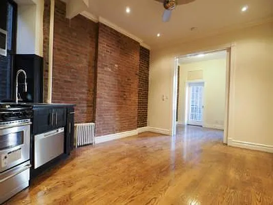 Rented by Centennial Properties NY | media 5