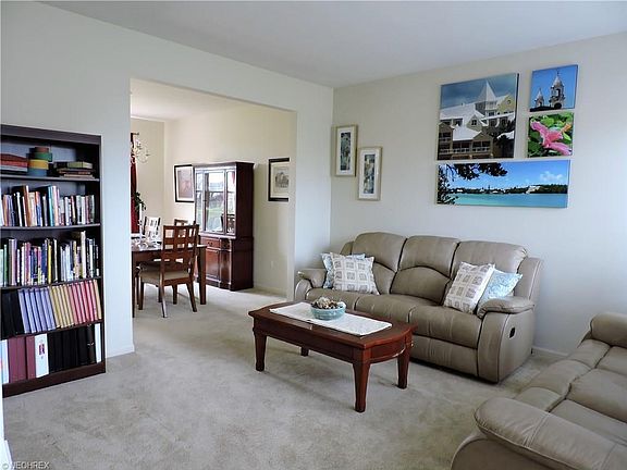 3rd image of 27225 Lynde Dr #23