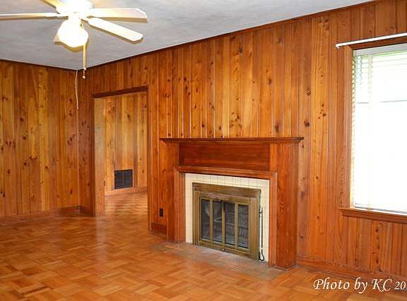 3rd image of 1309 Lemond St